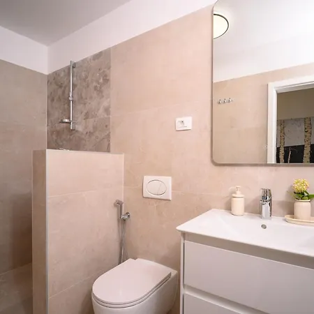 David Apartment *